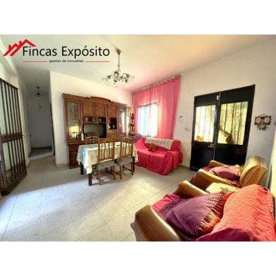 SE VENDE CASA
