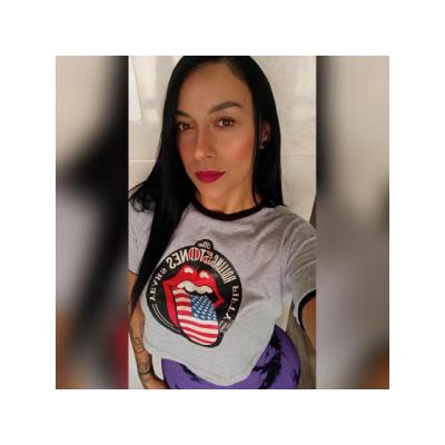 Isa masajista Colombiana