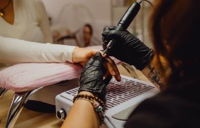 Necesito Manicurista Puerto De la Torre