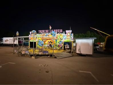 hacer de bruja en la feria