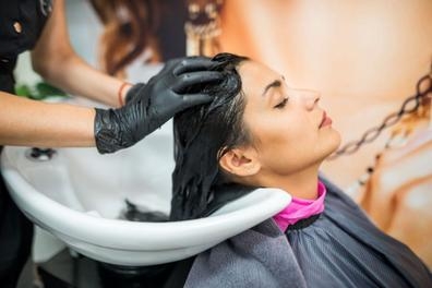 PELUQUERA DISPONIBILIDAD INMEDIATA