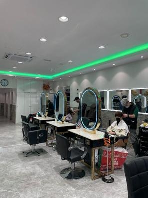 MADRID necesita una manicurista