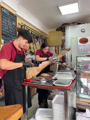 busco dependienta,  cortador de jamón.