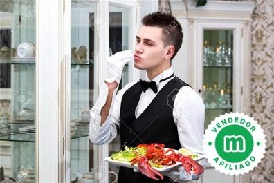 Camareros con alojamiento en varios luga