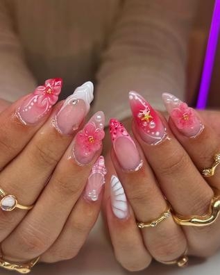 MANICURISTA CON EXPERIENCIA