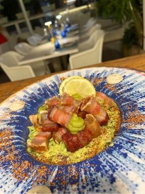 ayudante de camarero con