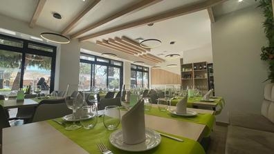 Se Necesita Camarero Jornada Completa