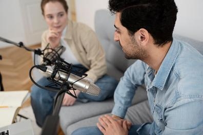 buscó personas para entrevistarlas 20€