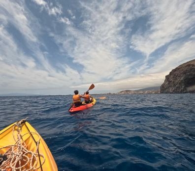 Guía de kayak y snorkel