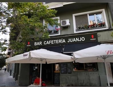 SE BUSCA CAMARERO