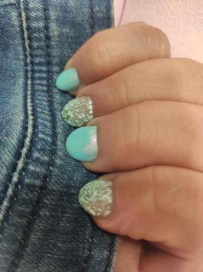 MANICURISTA
