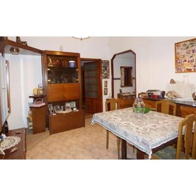 Casa con 2 plantas y Garajes en el centro de Albacete.