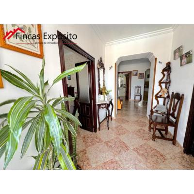 SE VENDE CASA