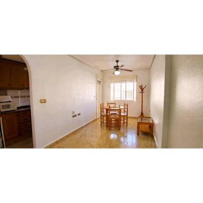 Venta apartamento 2d con piscina los montesinos