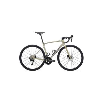 2024 Giant Defy Advanced 2 Road Bike (M3BIKESHOP)