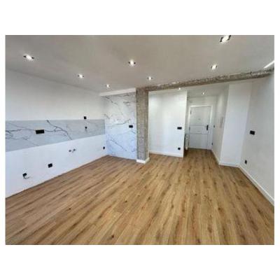 suelos de maderas laminados vinilos spc
