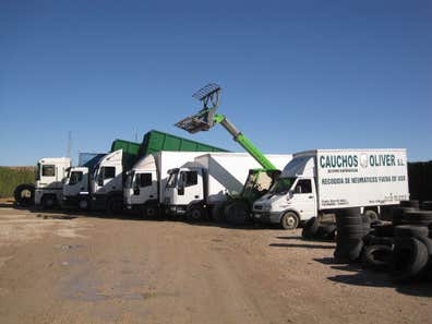 BUSCAMOS CONDUCTOR DE CAMIÓN DE PRIMERA