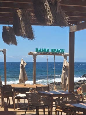 Se necesita Recepcionista BAHIA BEACH!