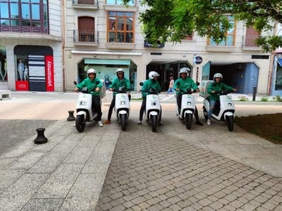 Se busca repartid@r en moto