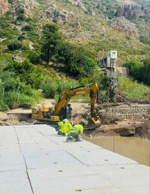 OFICIAL Y PEÓN DE OBRA