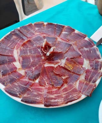 buscamos ayudante de cocina o camarero/a