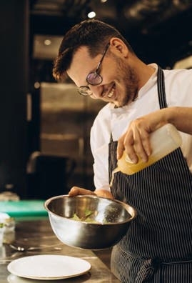 Se solicita Cociner@