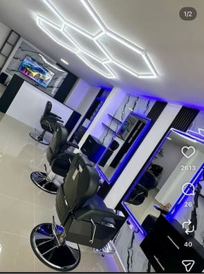 SE BUSCA BARBERO