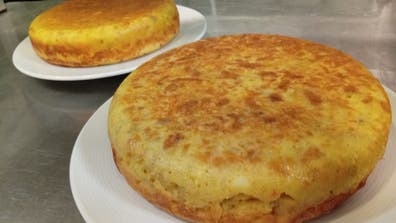 Se necesita camarera