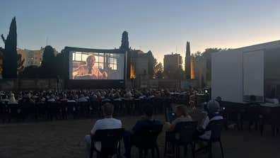 SE BUSCA TÉCNICO AUDIOVISUAL/SONIDO Y AY