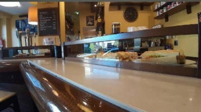 SE BUSCA PERSONAL CAMARERO Y COCINERO