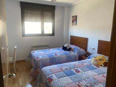 Limpiadora en casa de persona mayor(Cuen