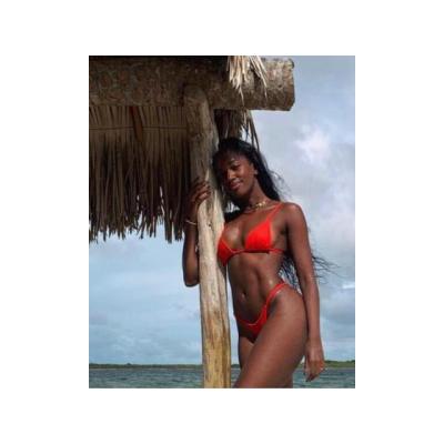 BUSCO CHICA NEGRA QUE QUIERA VIVIR EN LA PENÍNSULA