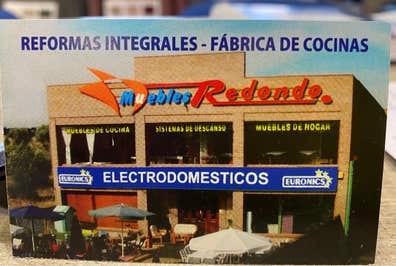 SE NECESITA AYUDANTE DE CARPINTERÍA