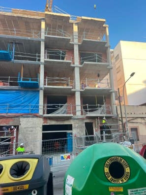 se necesitas pladurista con papeles