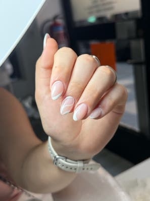 Manicurista / Pedicurista