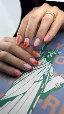 Busco manicurista con experiencia