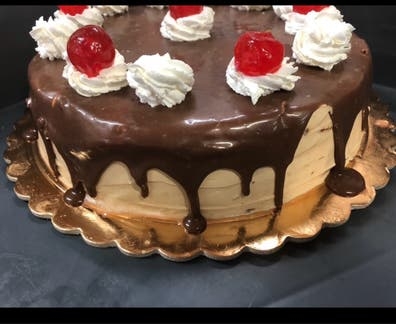 Necesito Pastelero, o Panadero.
