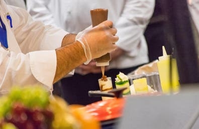 Se necesida ayudante de cocina