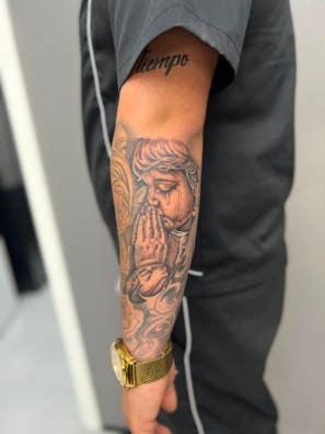 DC TATOO  BARBER