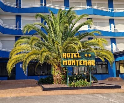 Puesto de Recepción en Hotel - verano