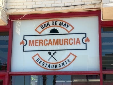 Se precisa cocinera con experiencia