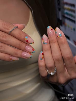 Busca manicurista
