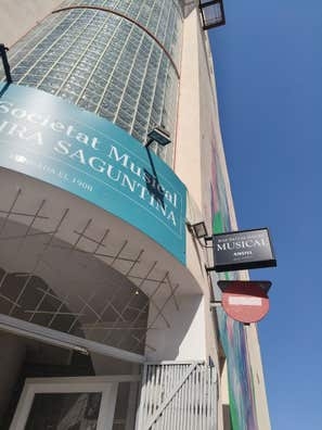 Se busca cocinero con experiencia
