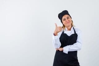 Busco ayudante de cocina con exp