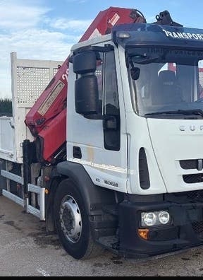 Se busca chofer de camión grua