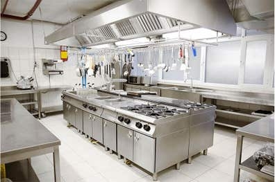 SE BUSCA AYUDANTE DE COCINA