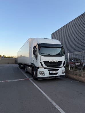 Chofer trailer nocturno rura corta.
