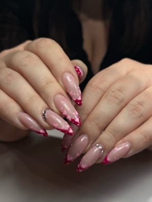 Buscamos manicurista