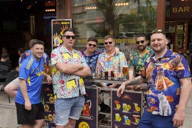 SACAR FOTO PARA BARES EN BENIDORM