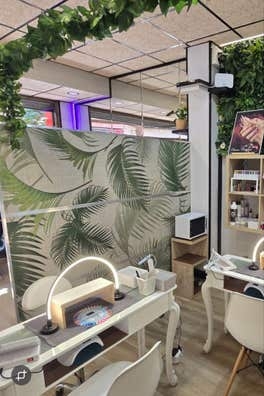 Manicurista con experiencia